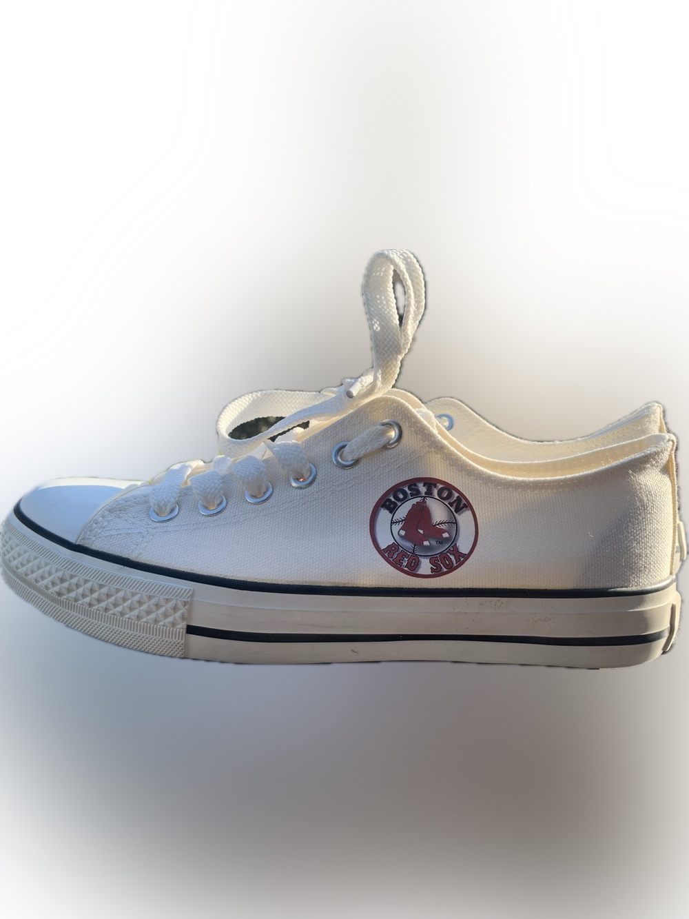 E-LOV Red Sox Sneakers Size 37 - like new